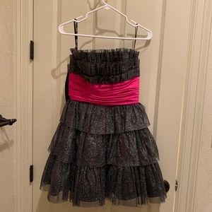 Pink & black bow back Betsey Johnson prom dress